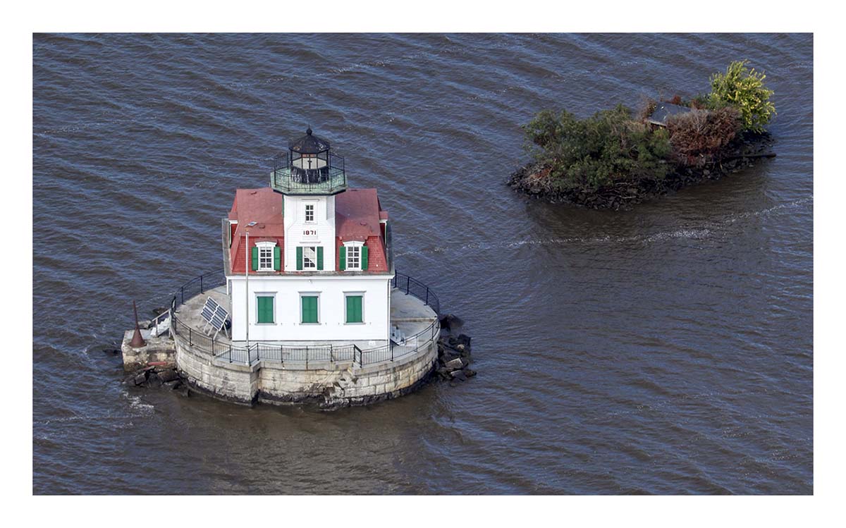 Esopus ManorLighthouse