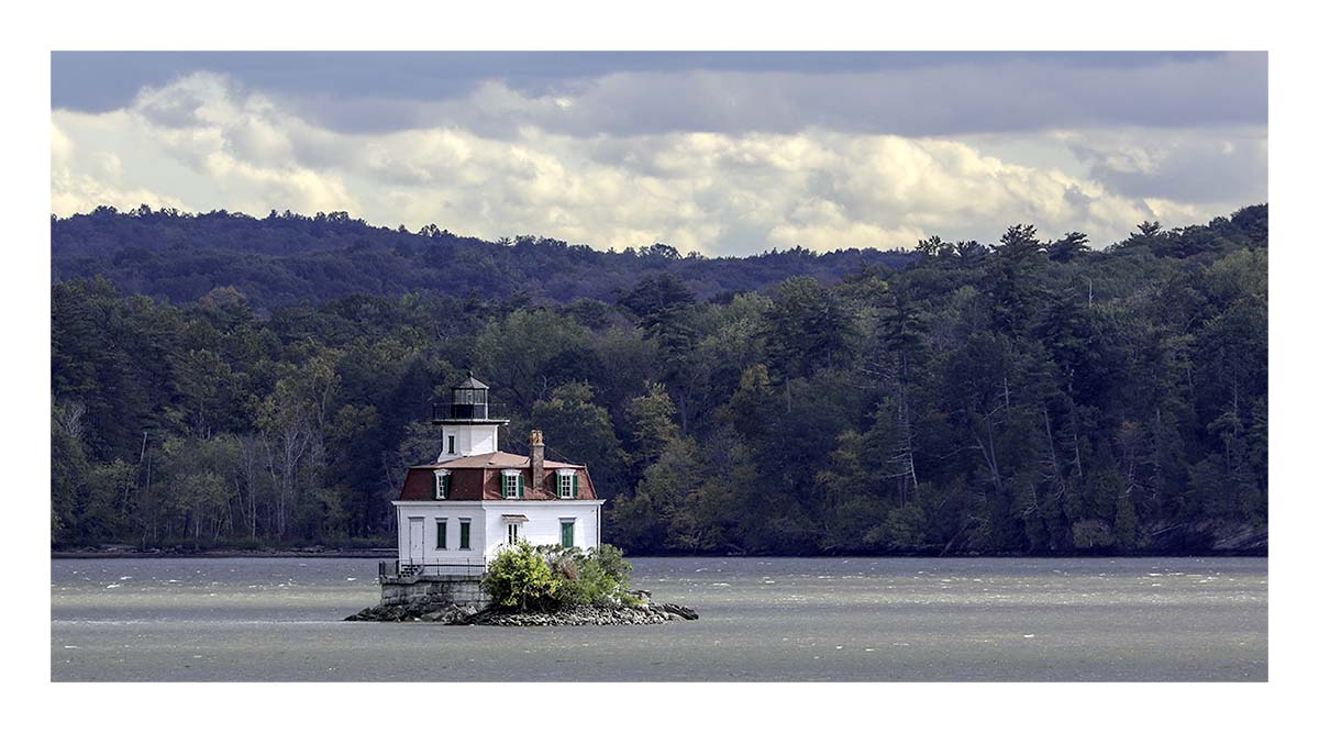 Esopus ManorLighthouse
