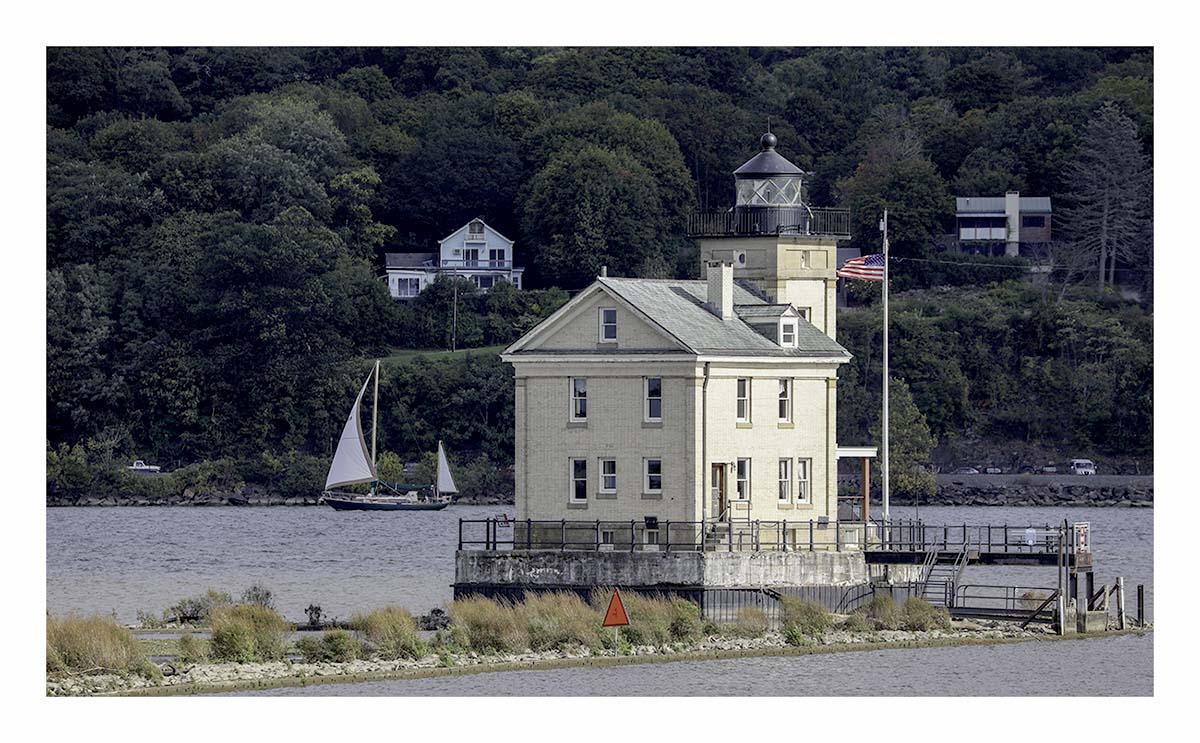 Roundout Lighthouse