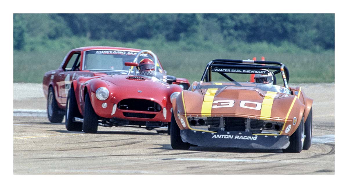 SVRA Race at the Base 2000