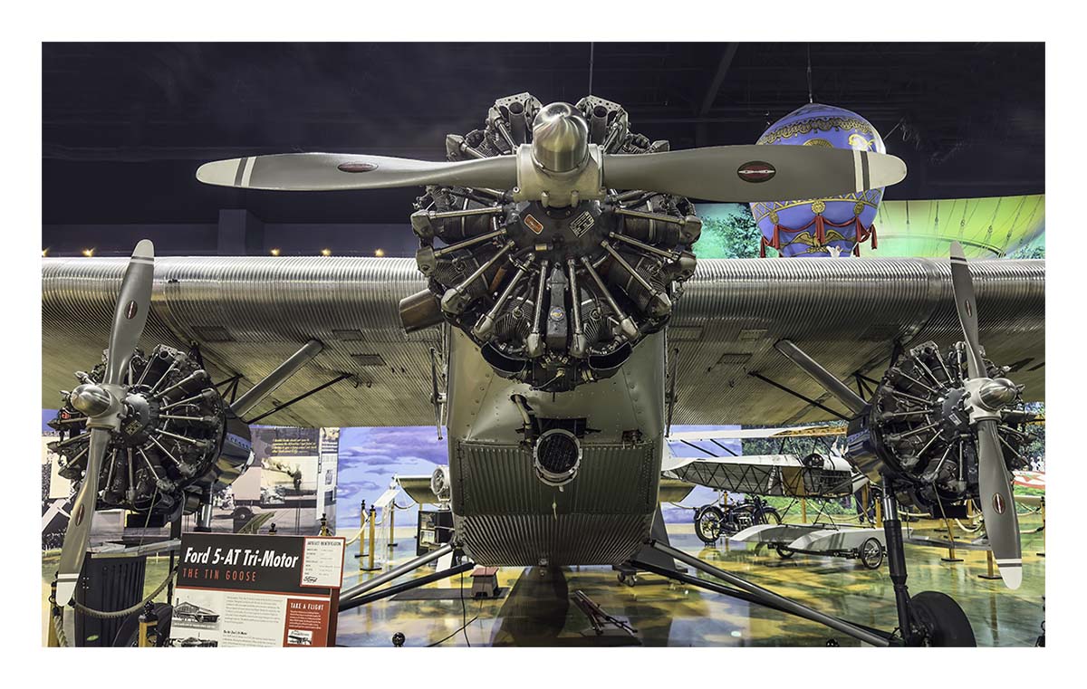 Air-Zoo Museum