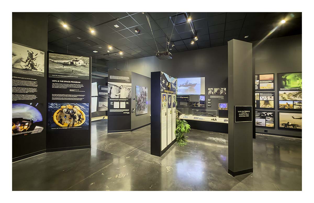 Lt; Michael P. Murphy Nave SEAL Museum