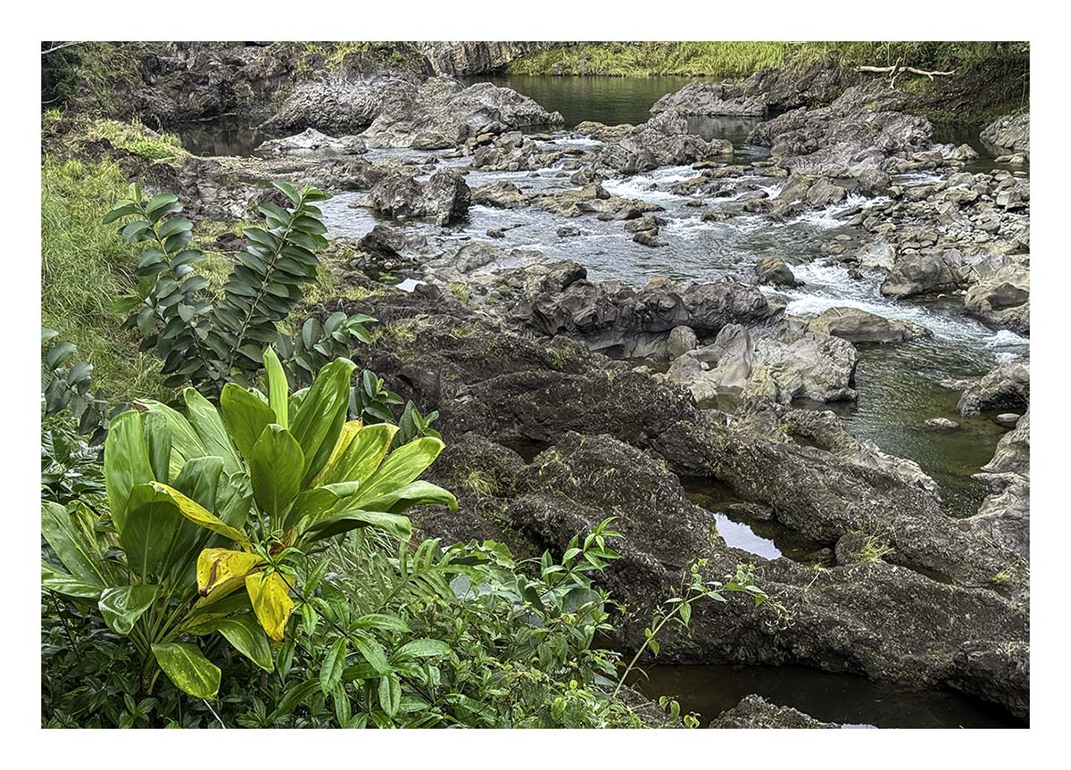 Rainbow Falls, Hilo, Hawaii